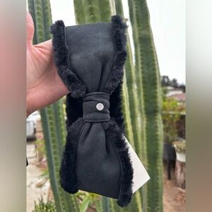 Women’s UGG Bow black headband O/S